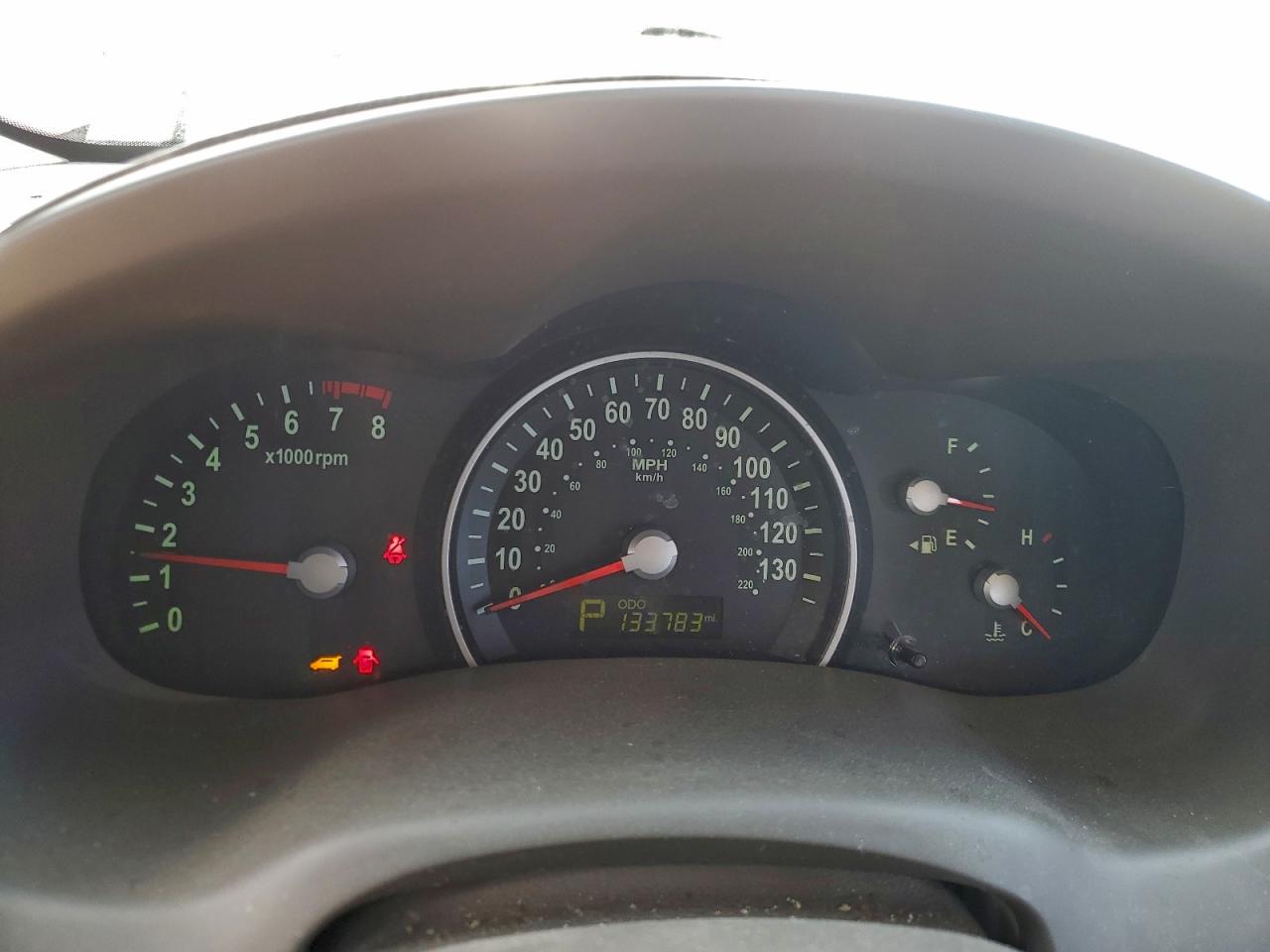 2011 KIA SEDONA LX photo 9