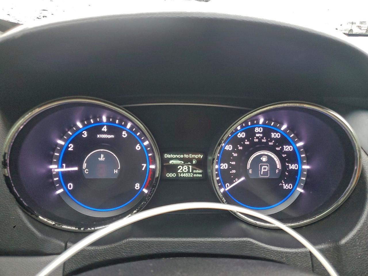 2013 HYUNDAI SONATA GLS photo 9