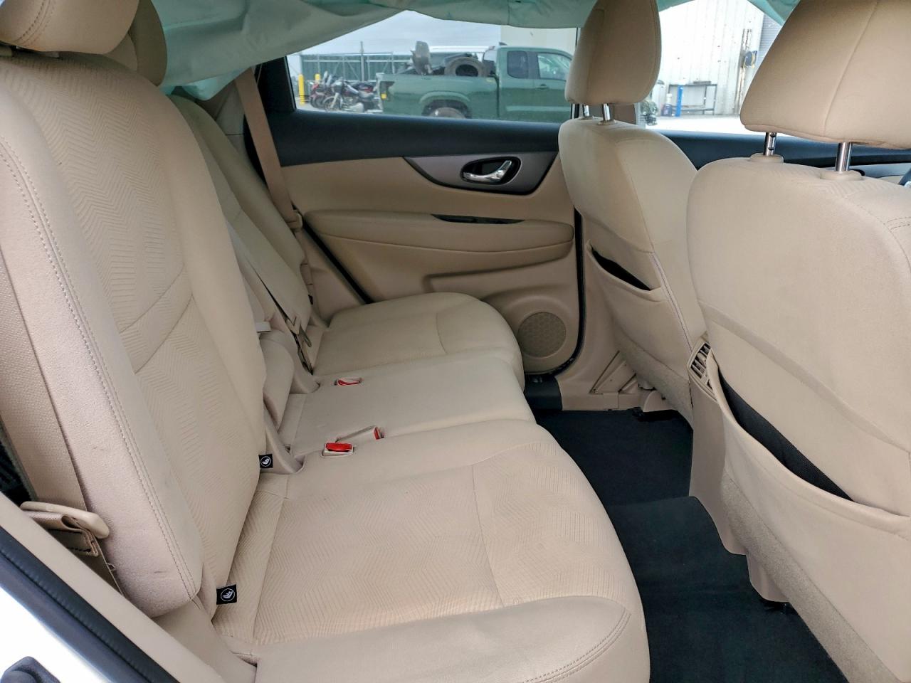 2016 NISSAN ROGUE S photo 11