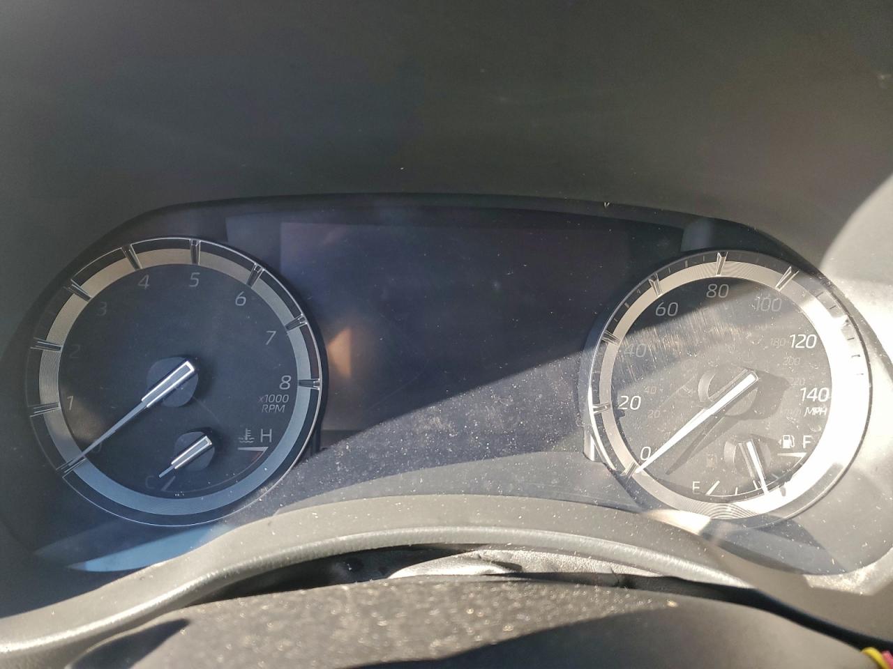 2021 TOYOTA HIGHLANDER XLE photo 17