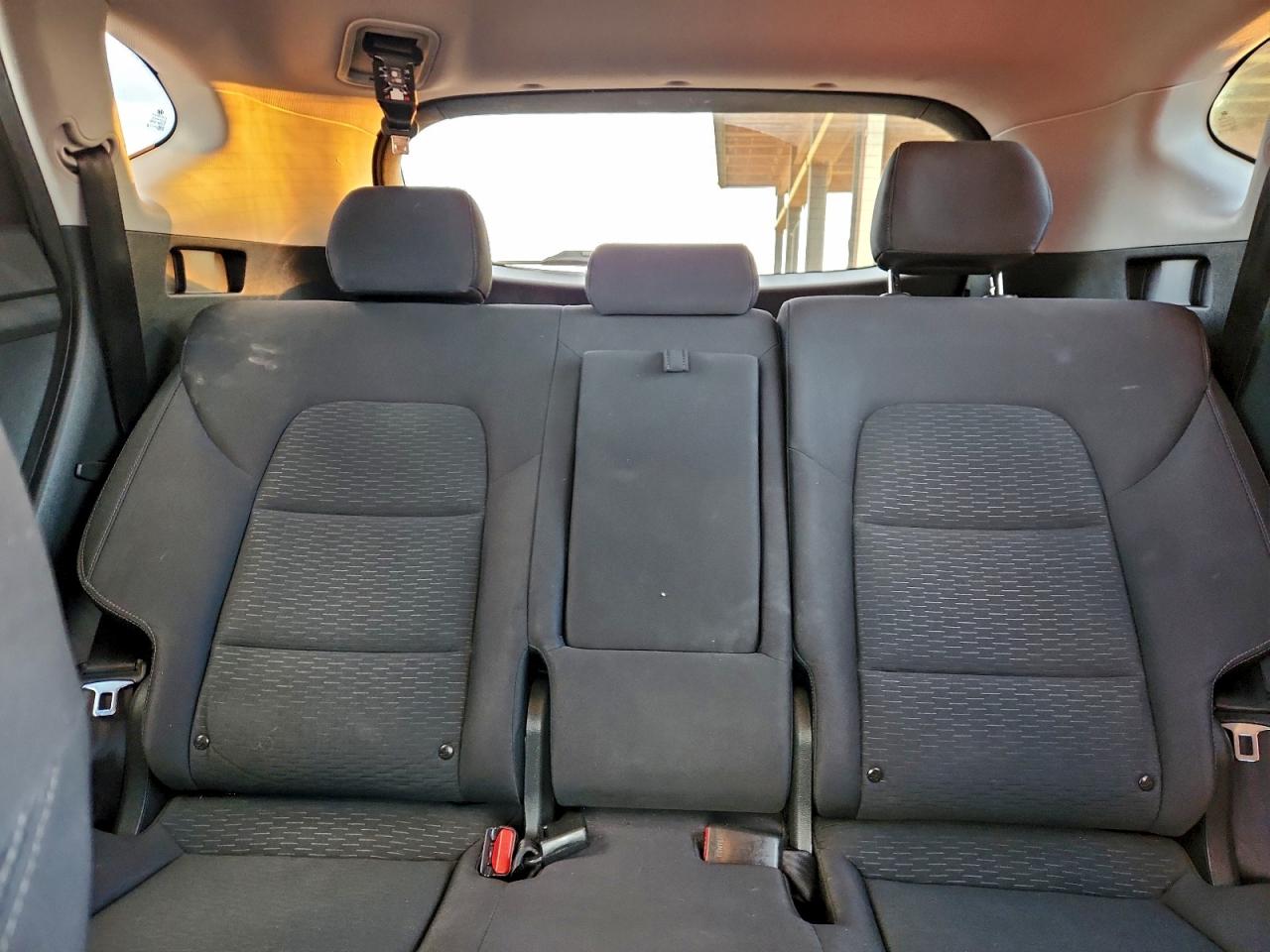 2019 HYUNDAI TUCSON SE photo 10