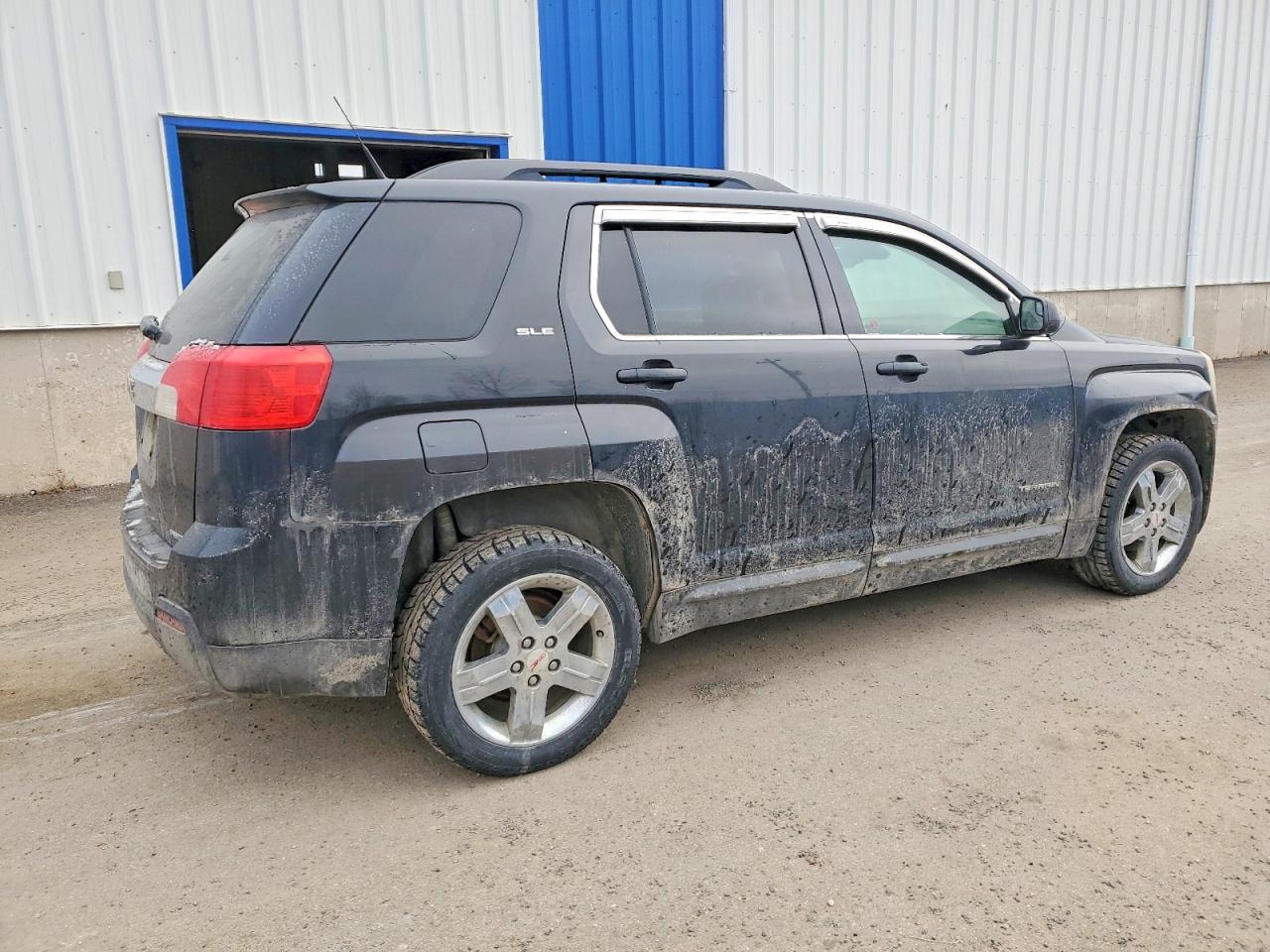 2013 GMC TERRAIN SLE photo 3