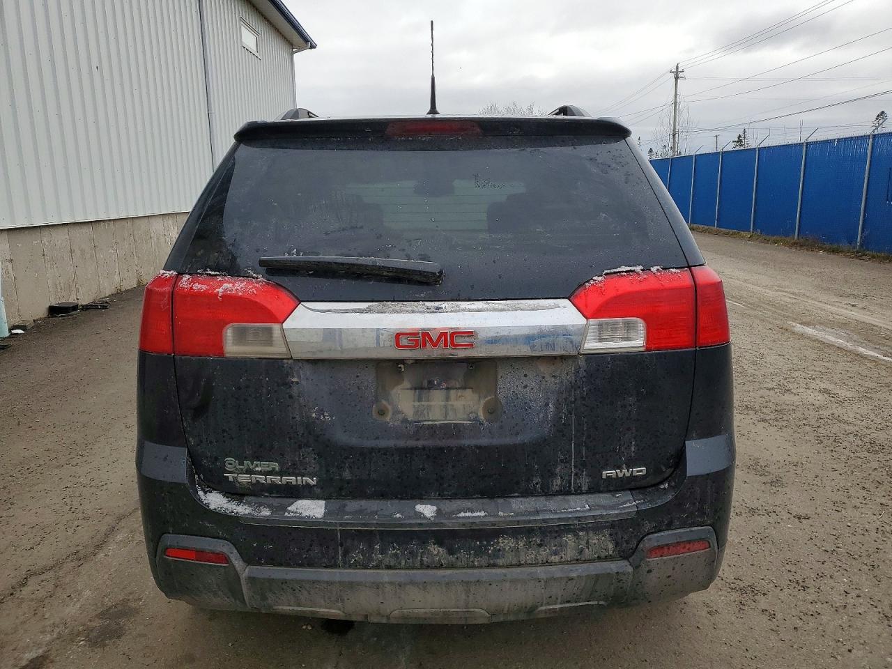 2013 GMC TERRAIN SLE photo 6