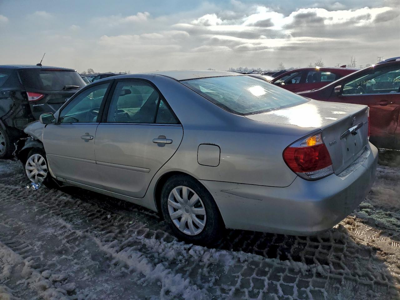 2006 TOYOTA CAMRY LE photo 2