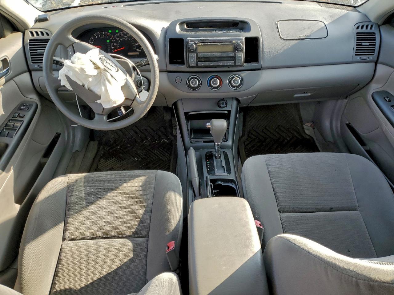 2006 TOYOTA CAMRY LE photo 8