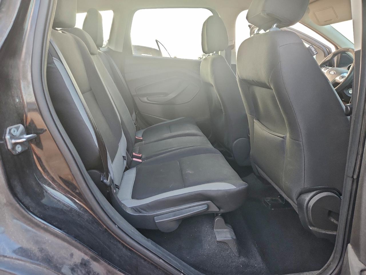 2015 FORD ESCAPE S photo 21
