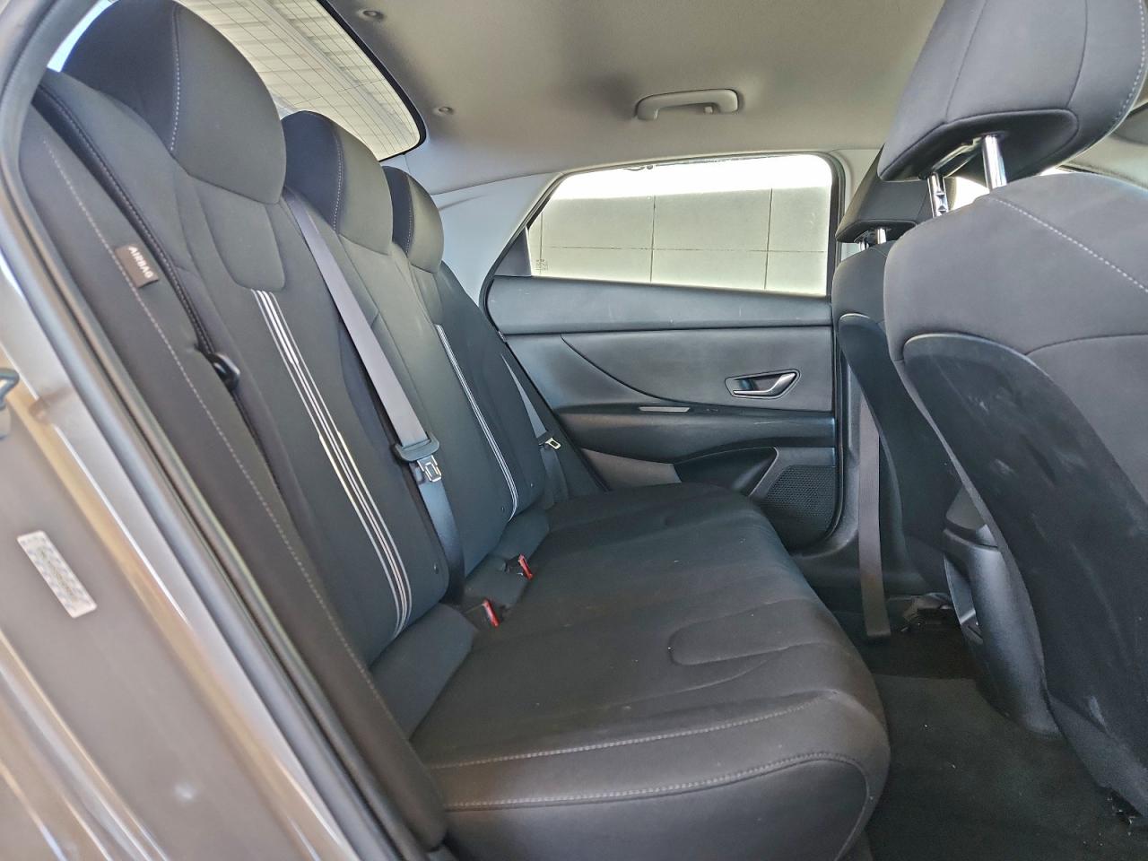 2024 HYUNDAI ELANTRA SEL photo 10