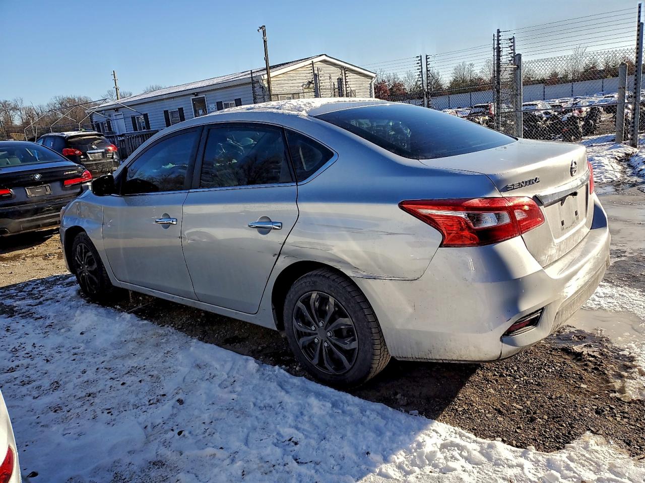 2019 NISSAN SENTRA S photo 2