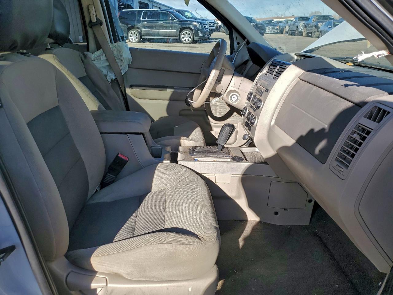 2008 FORD ESCAPE XLT photo 7