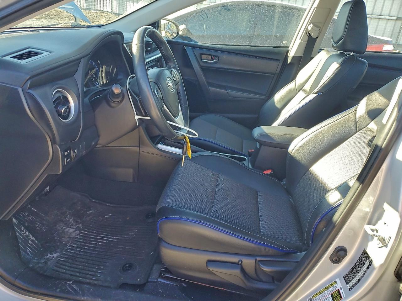 2019 TOYOTA COROLLA L photo 7