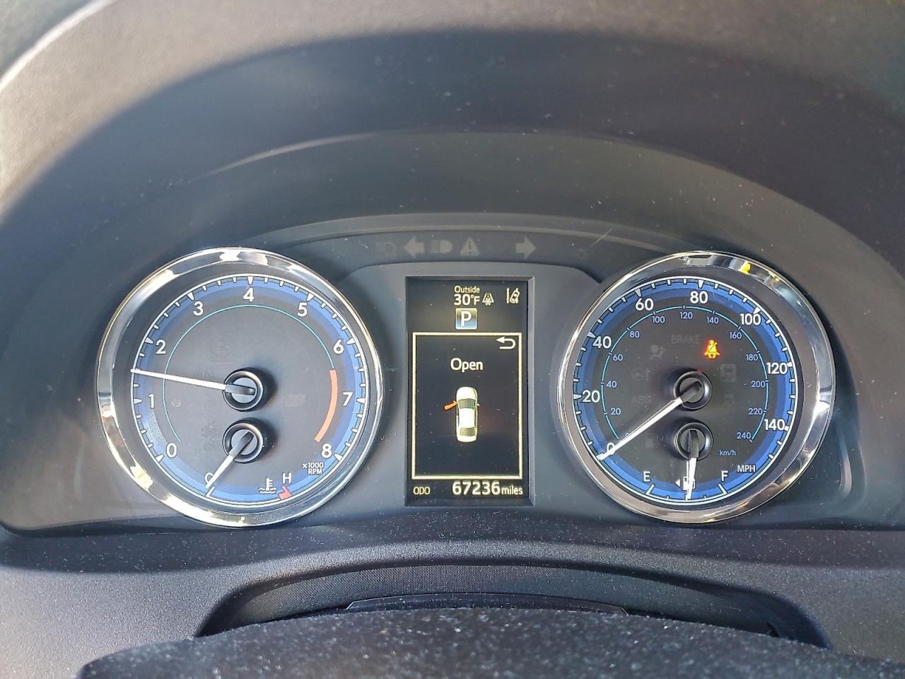 2019 TOYOTA COROLLA L photo 9