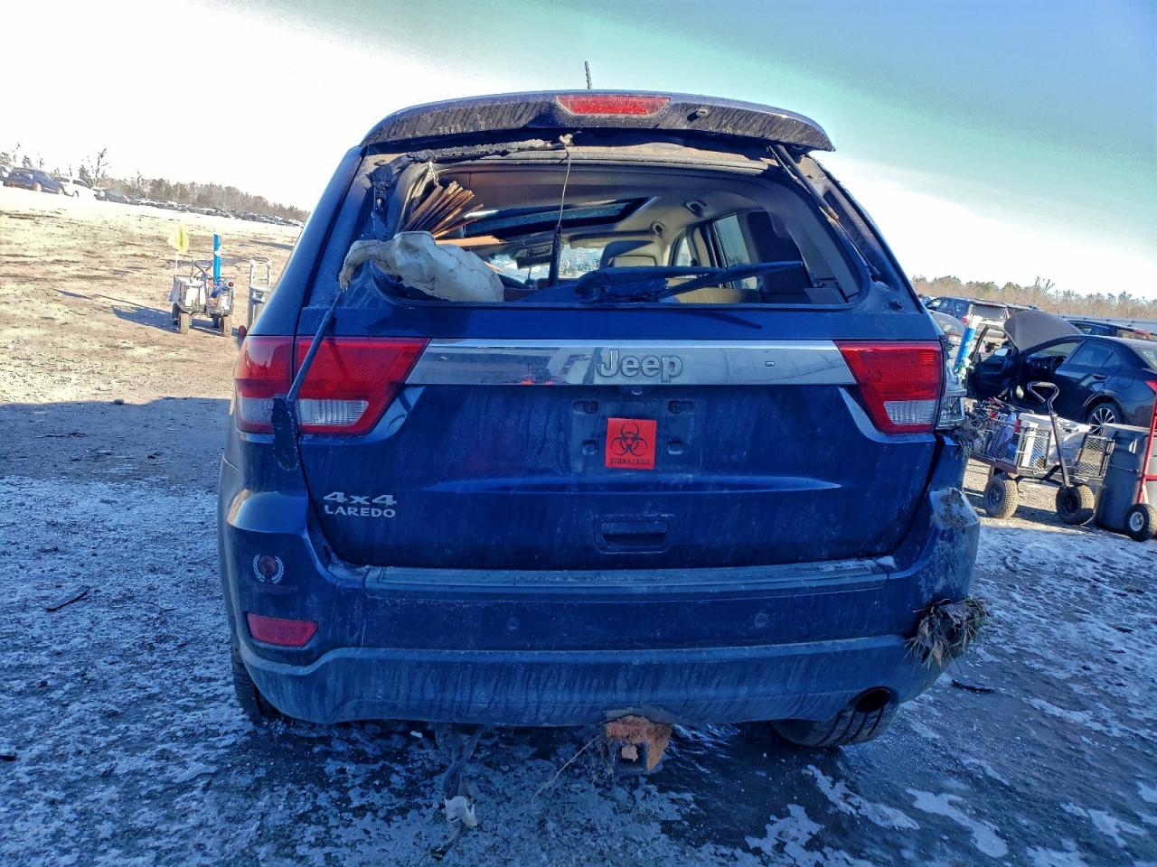 2012 JEEP GRAND CHEROKEE LAREDO photo 6