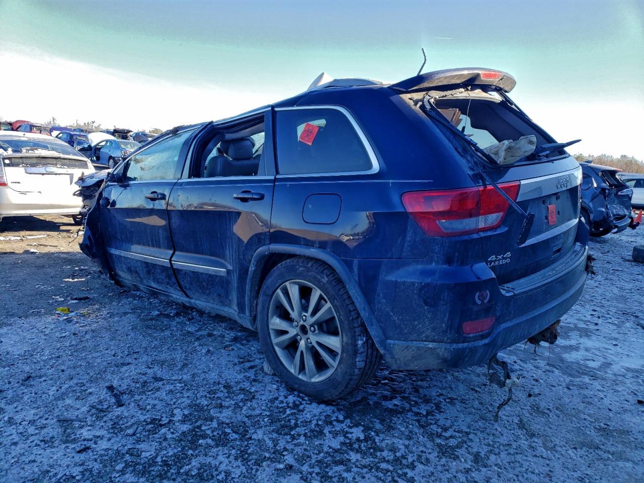 2012 JEEP GRAND CHEROKEE LAREDO photo 2