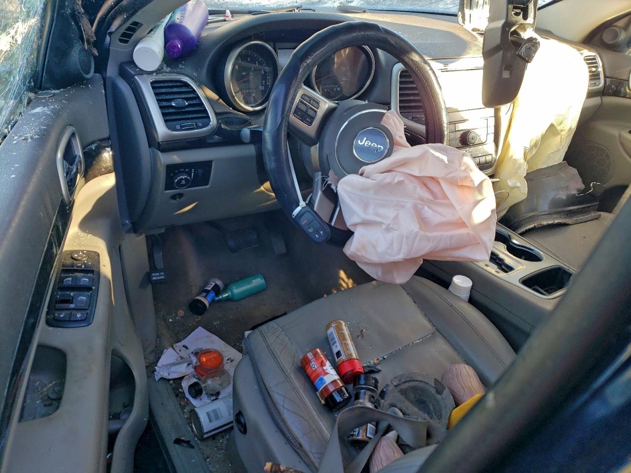 2012 JEEP GRAND CHEROKEE LAREDO photo 8