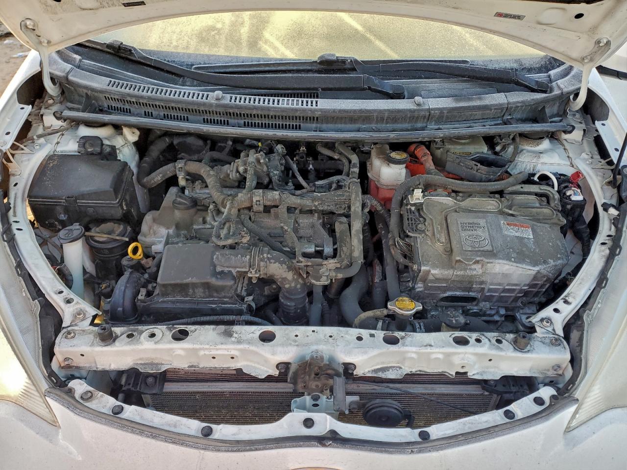2013 TOYOTA PRIUS C photo 11
