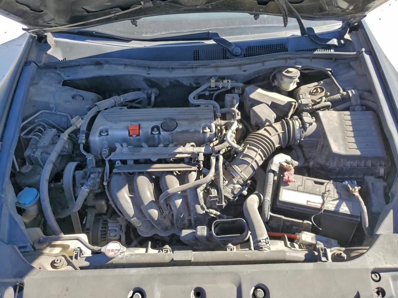 2012 HONDA ACCORD LX photo 11
