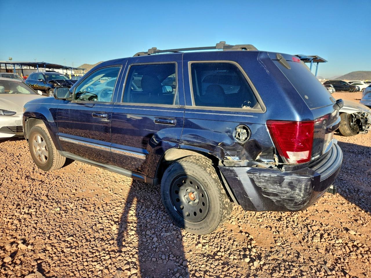 2010 JEEP GRAND CHEROKEE LAREDO photo 2