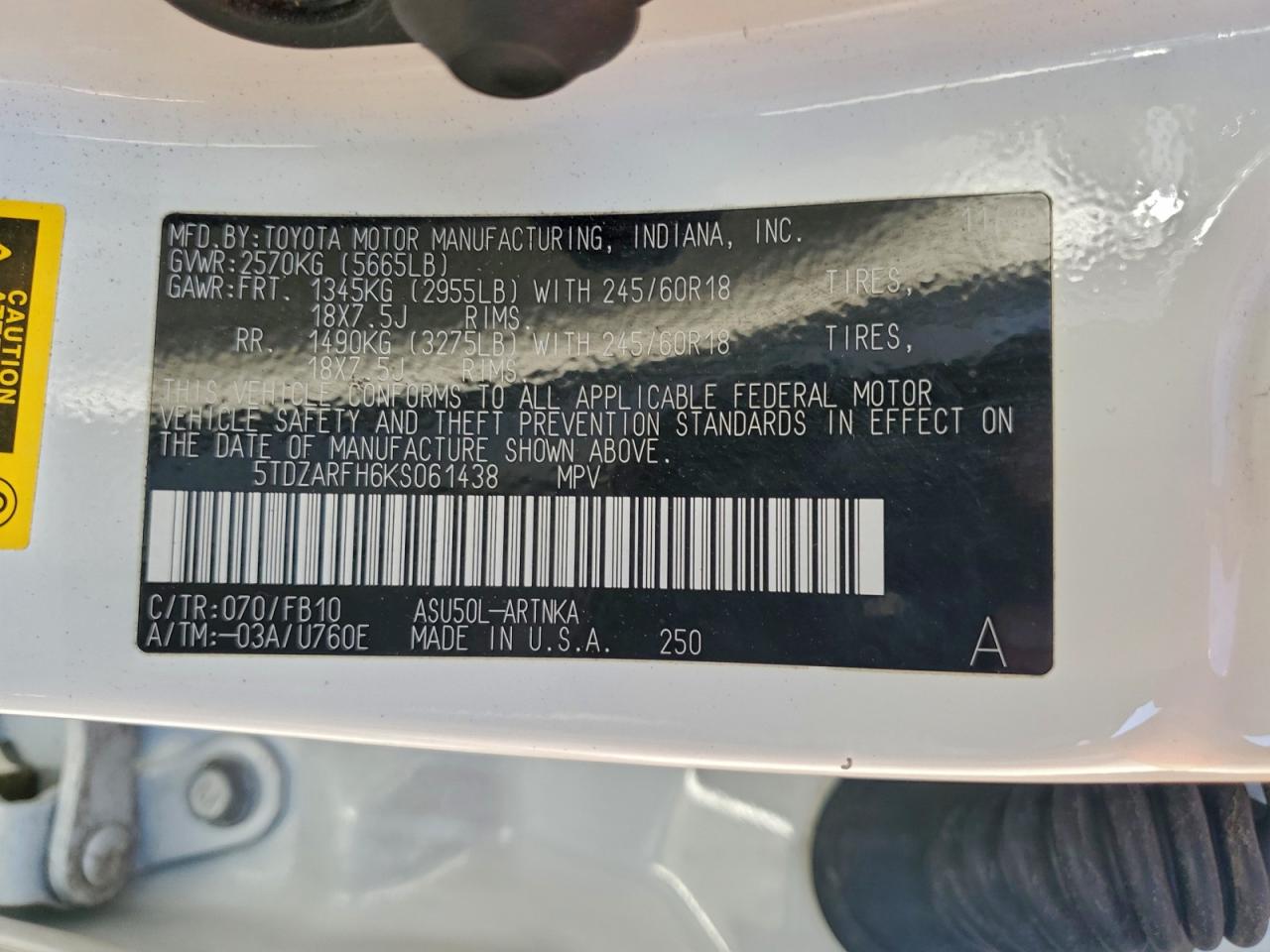 2019 TOYOTA HIGHLANDER LE photo 14