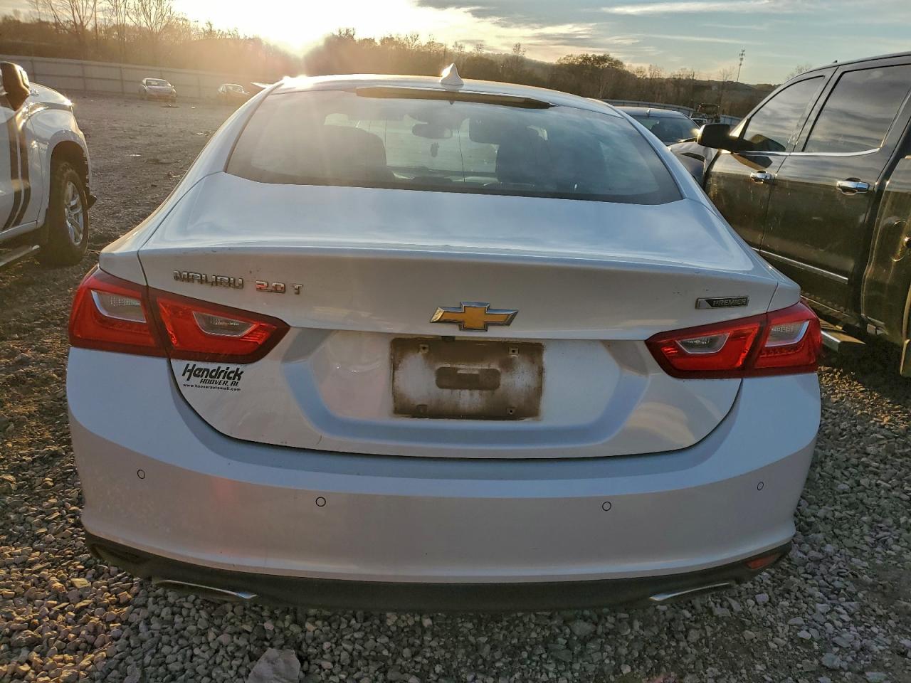 2017 CHEVROLET MALIBU PREMIER photo 6