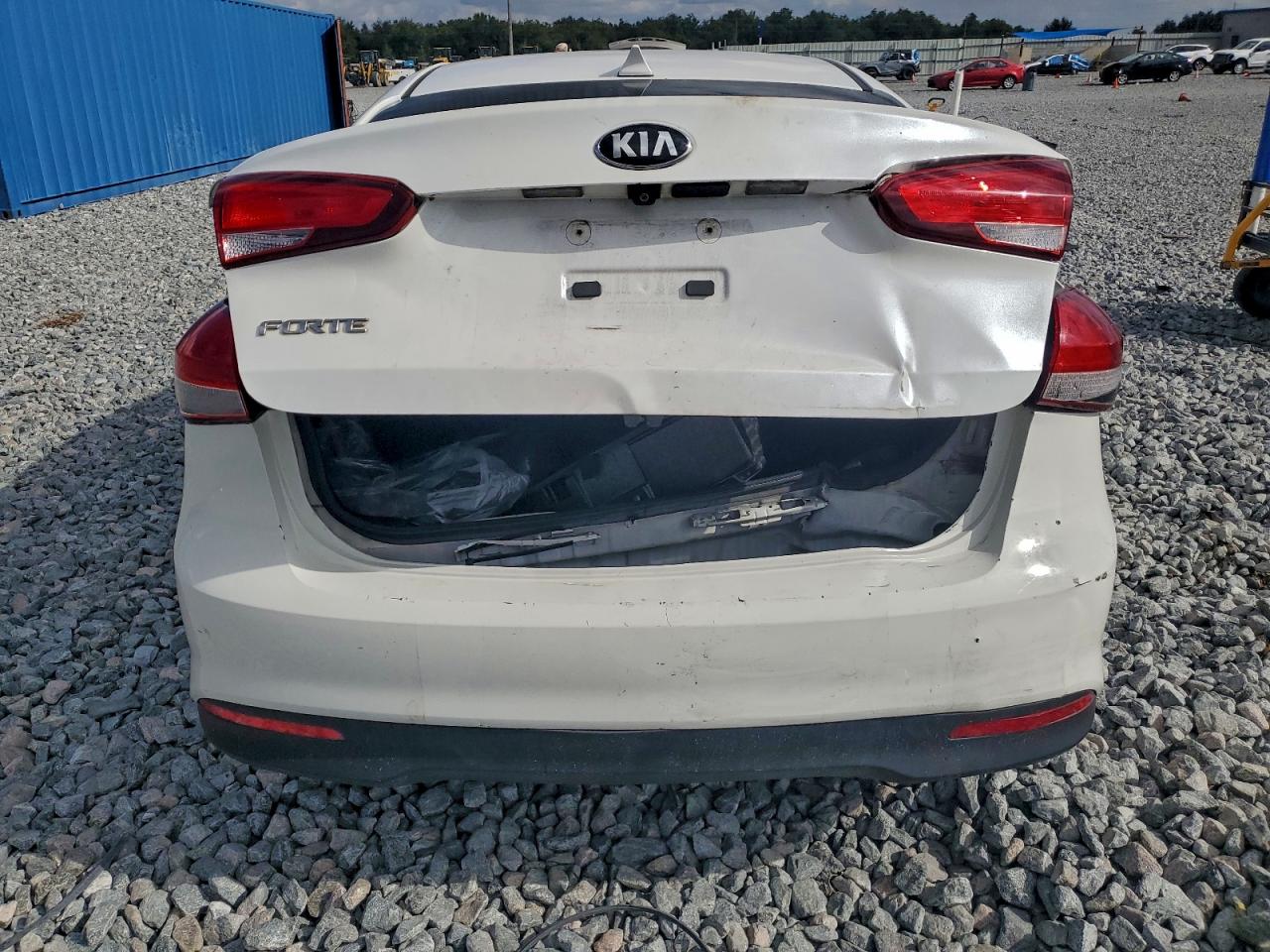 2018 KIA FORTE LX photo 6