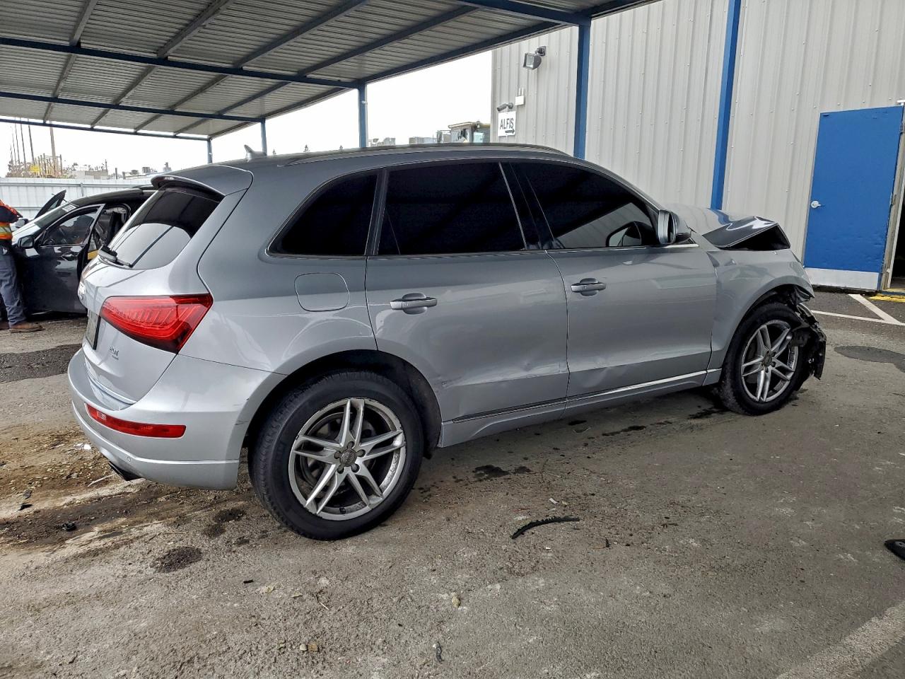 2015 AUDI Q5 PREMIUM PLUS photo 3