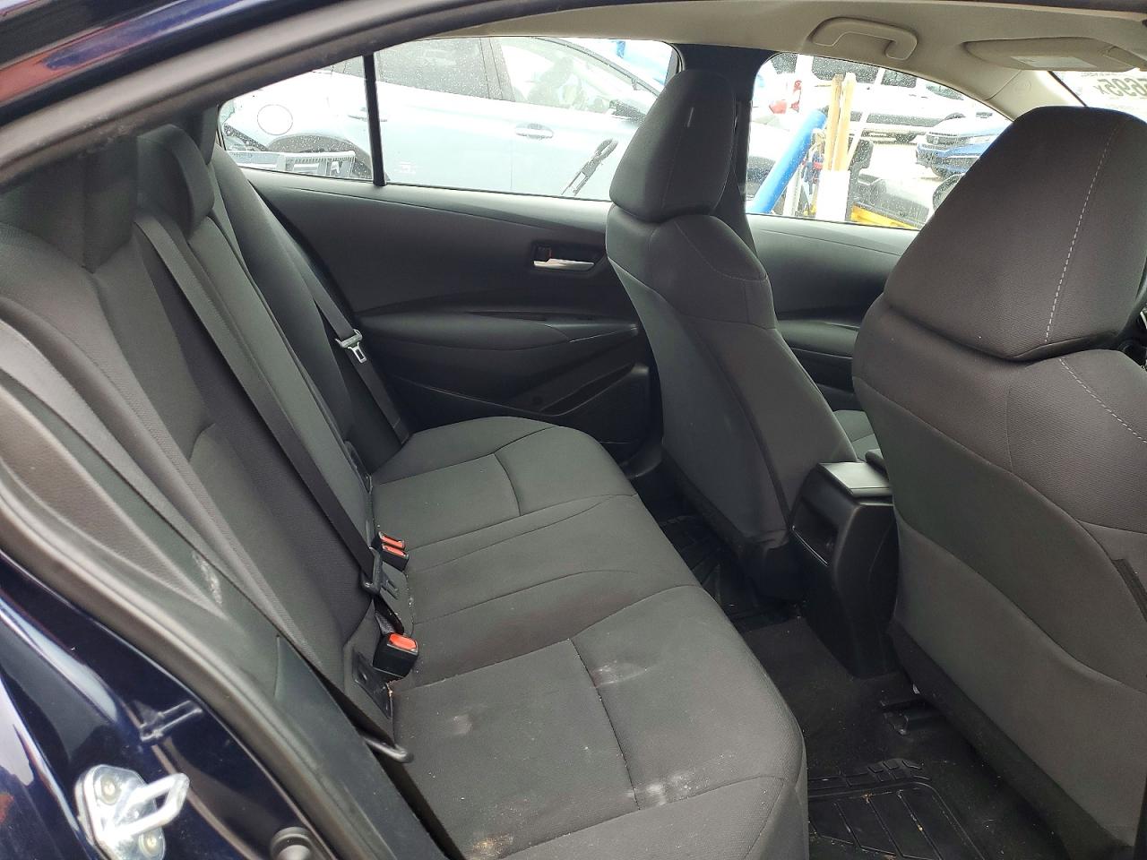 2021 TOYOTA COROLLA LE photo 10