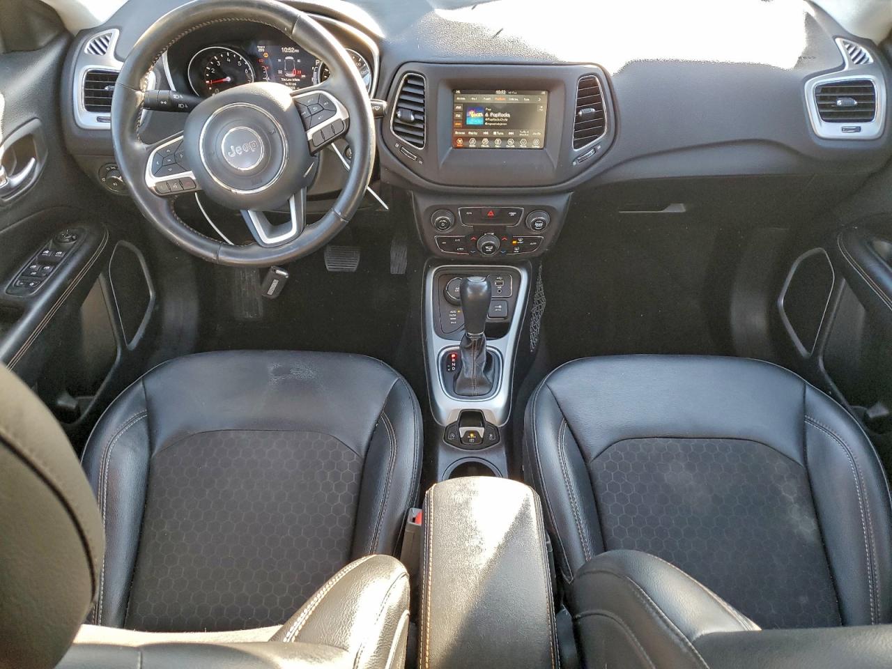 2019 JEEP COMPASS LATITUDE photo 8