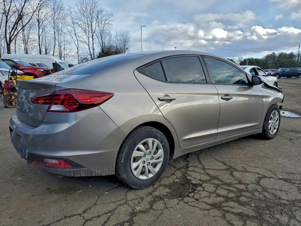 2020 HYUNDAI ELANTRA SE photo 3