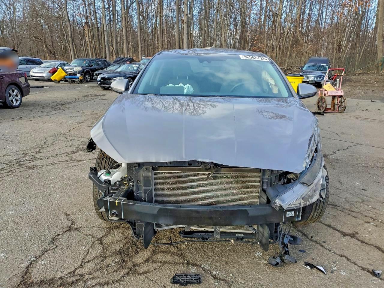 2020 HYUNDAI ELANTRA SE photo 5