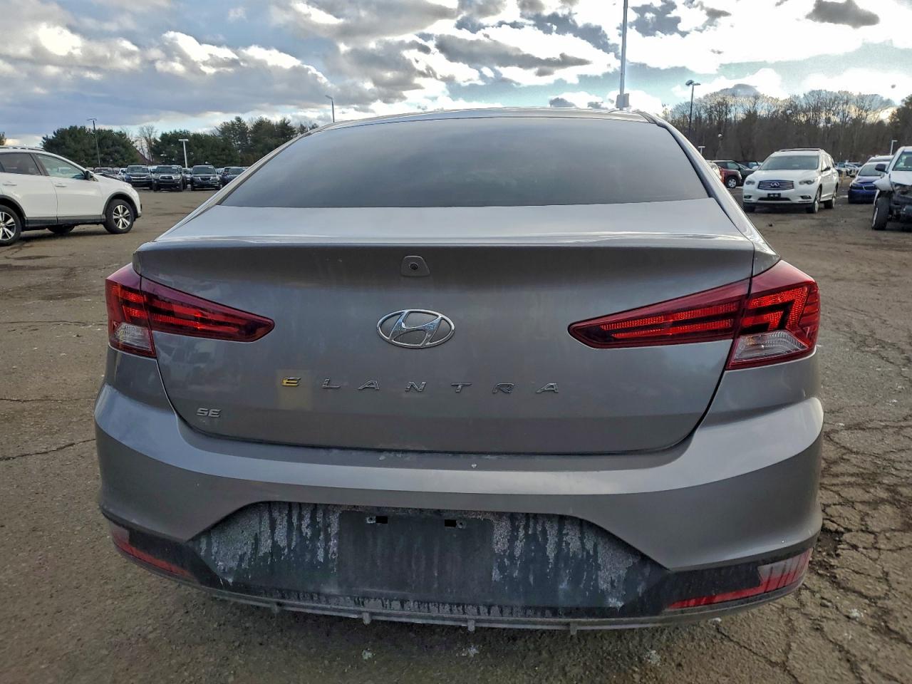 2020 HYUNDAI ELANTRA SE photo 6