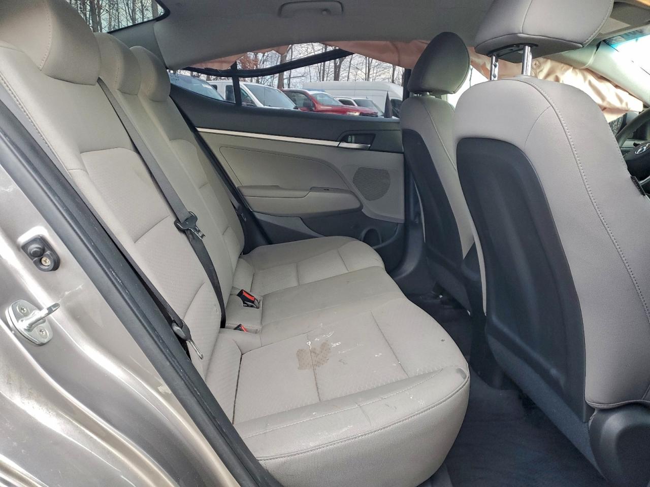 2020 HYUNDAI ELANTRA SE photo 10