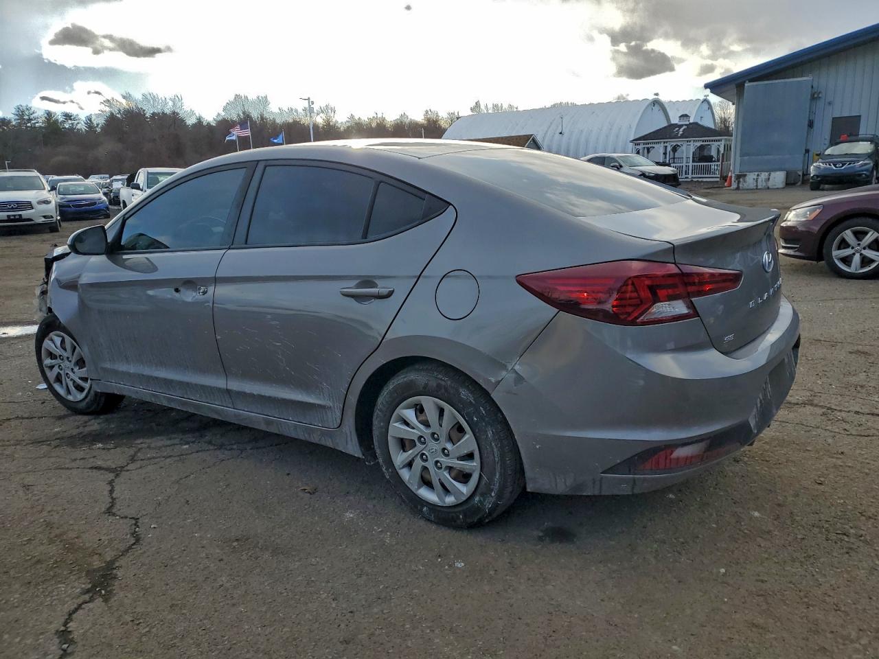 2020 HYUNDAI ELANTRA SE photo 2