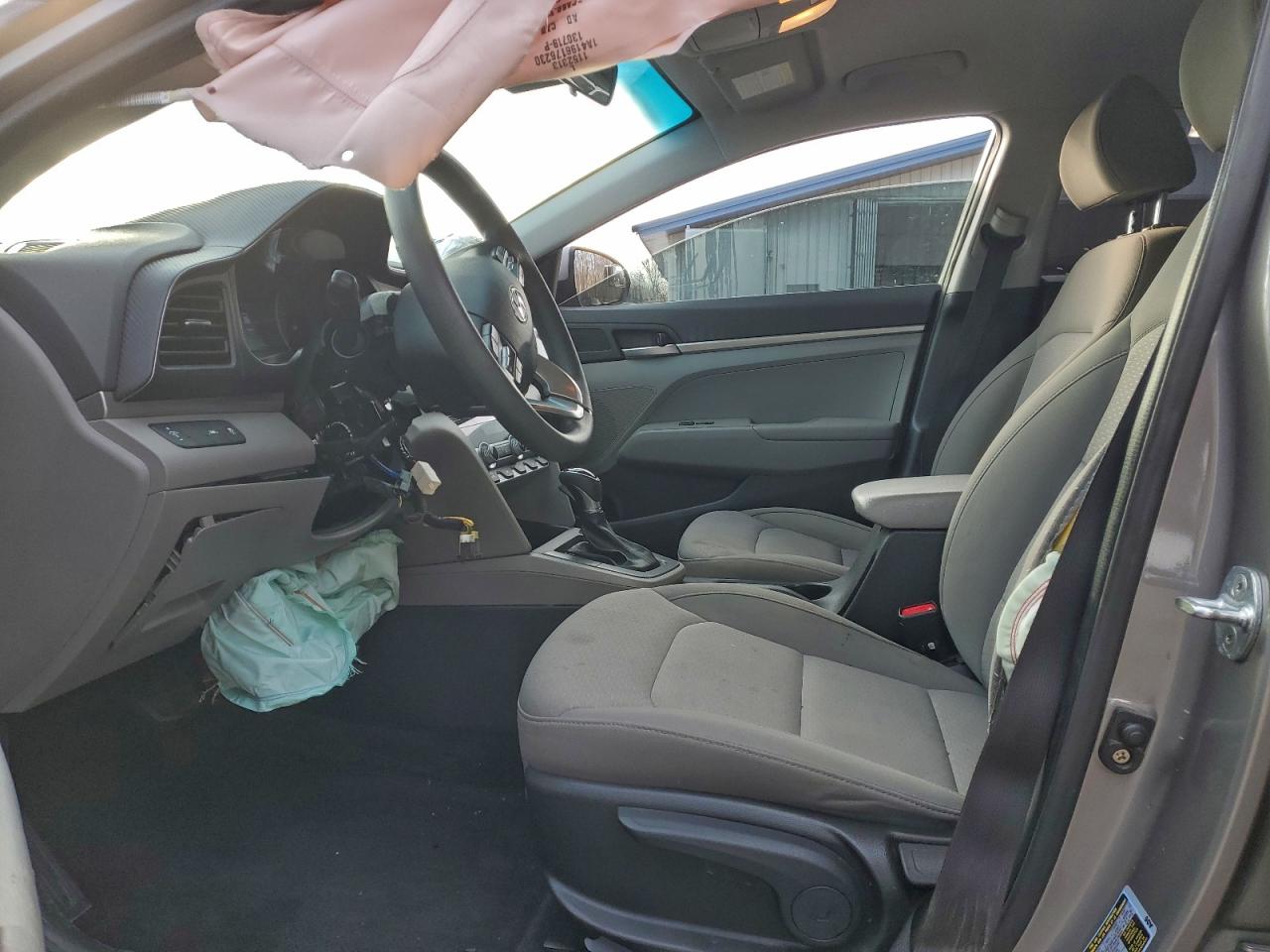 2020 HYUNDAI ELANTRA SE photo 7