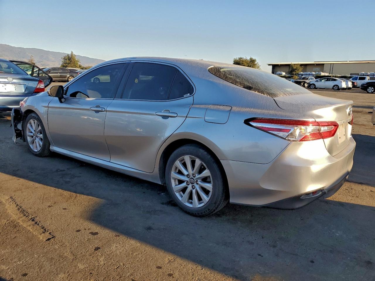 2018 TOYOTA CAMRY L photo 2