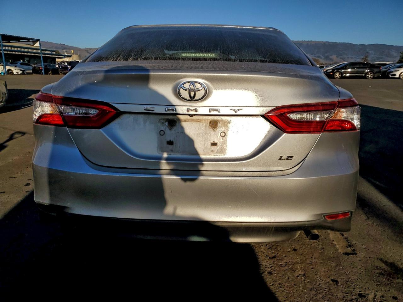 2018 TOYOTA CAMRY L photo 6