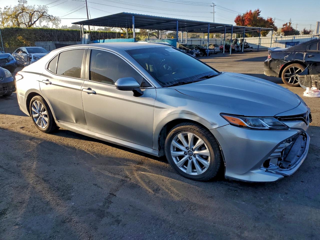 2018 TOYOTA CAMRY L photo 4