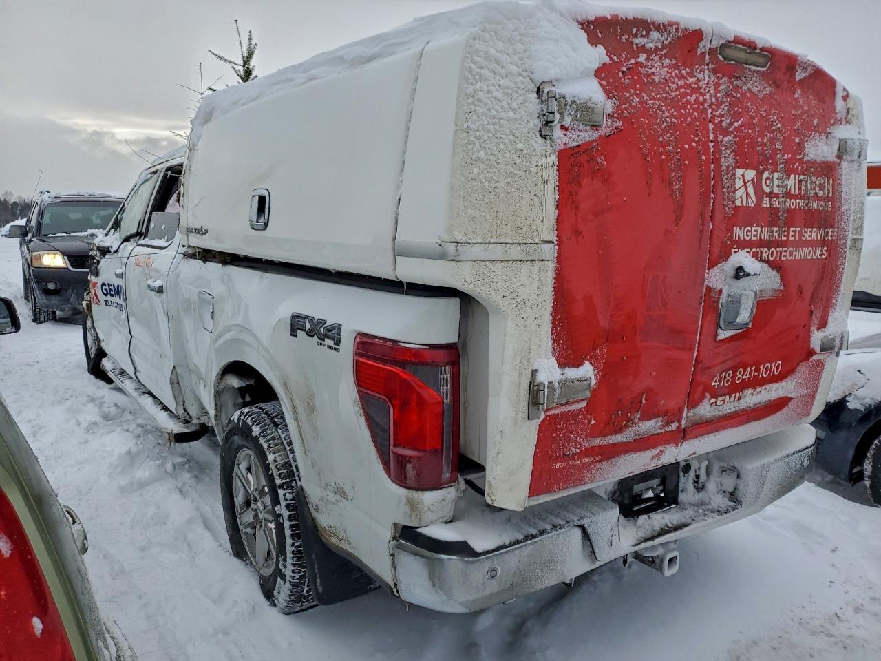 2024 FORD F150 XLT photo 2