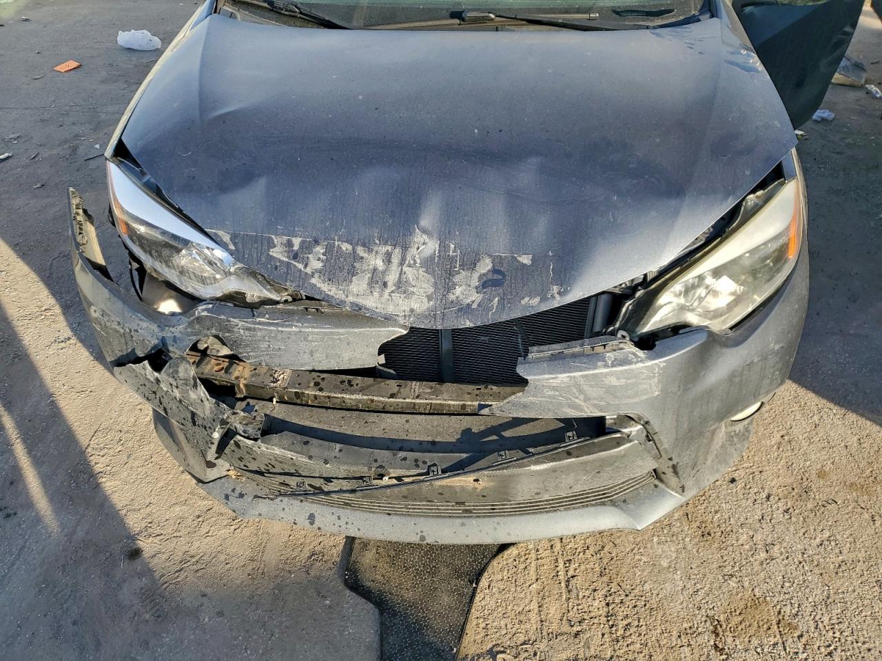 2014 TOYOTA COROLLA photo 11