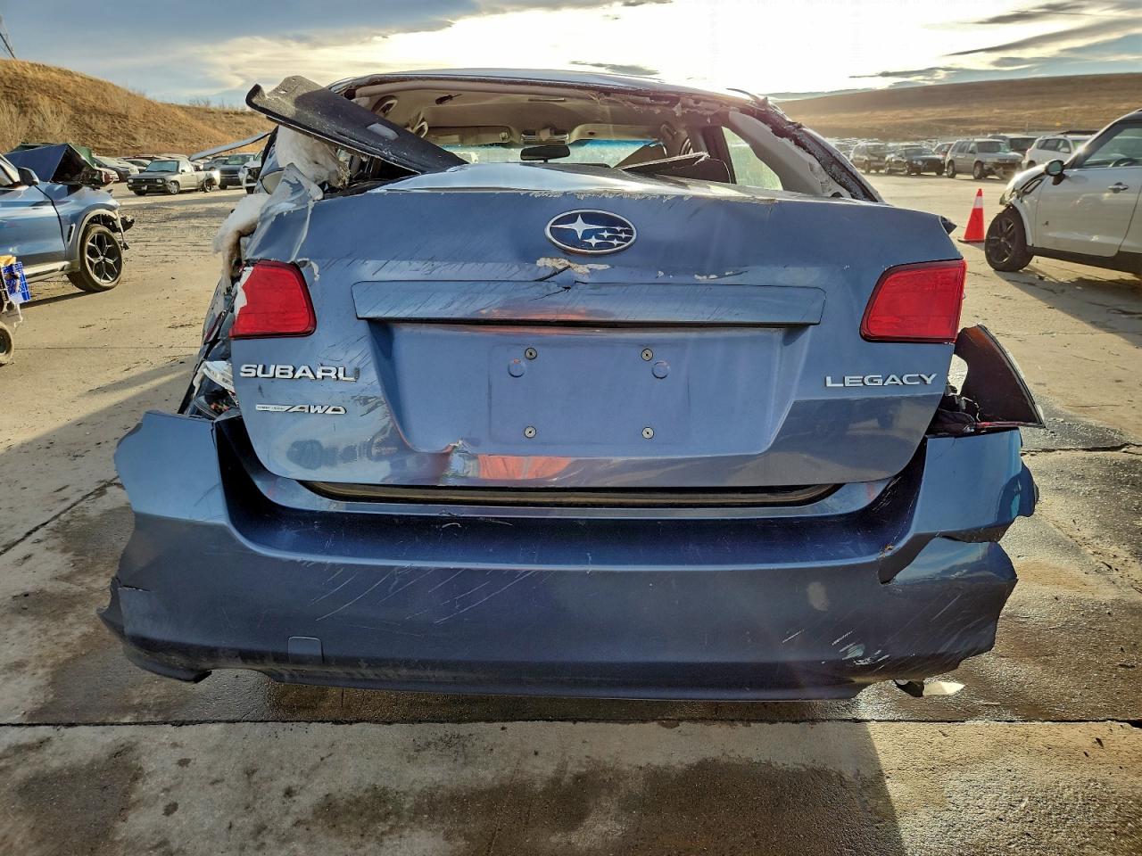 2013 SUBARU LEGACY 2.5I photo 11