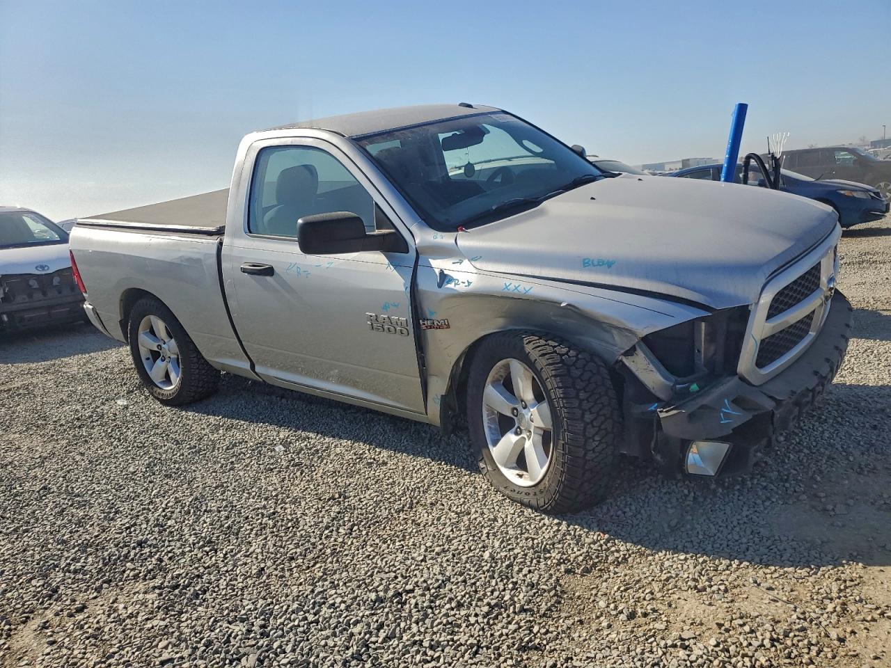 2014 RAM 1500 ST photo 4