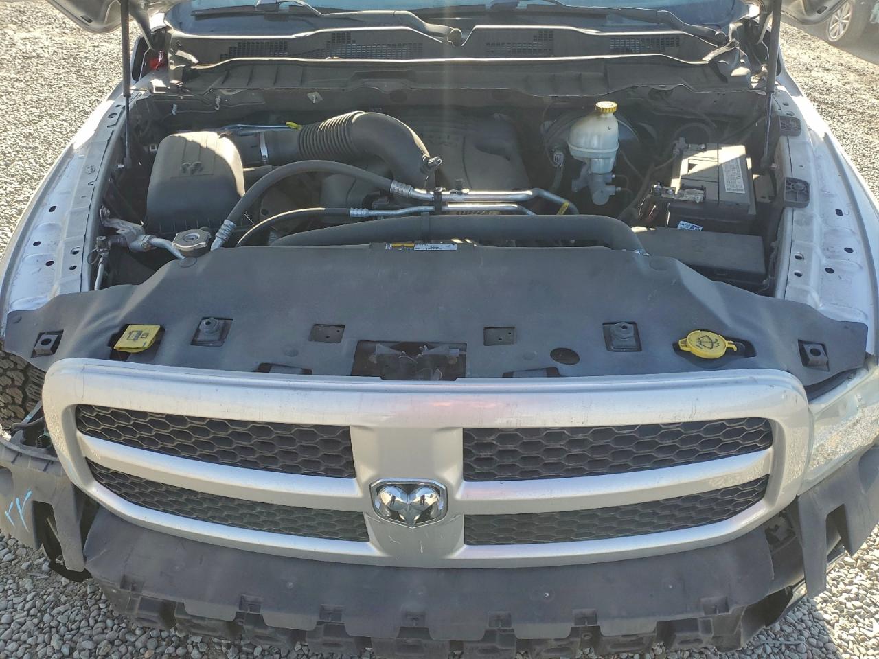 2014 RAM 1500 ST photo 11