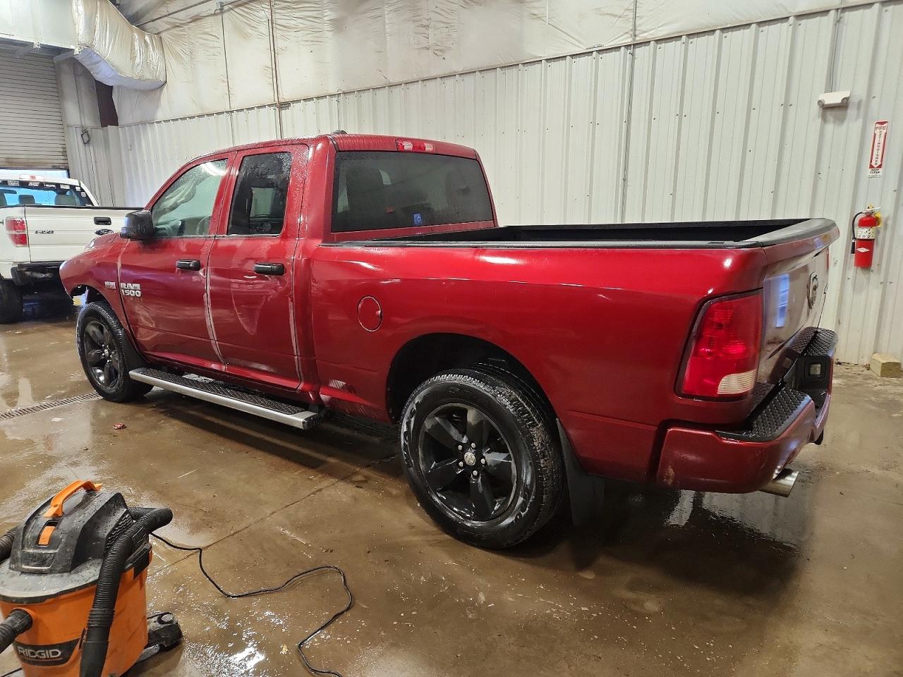 2014 RAM 1500 ST photo 2