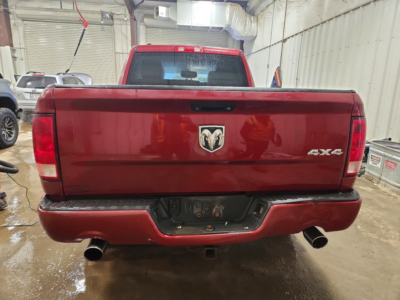 2014 RAM 1500 ST photo 6