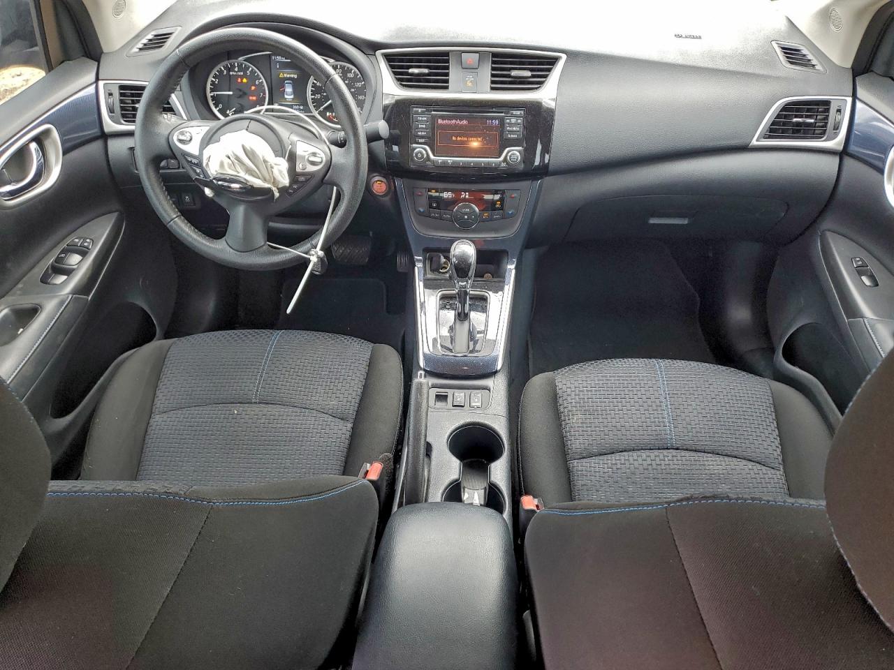 2018 NISSAN SENTRA S photo 8