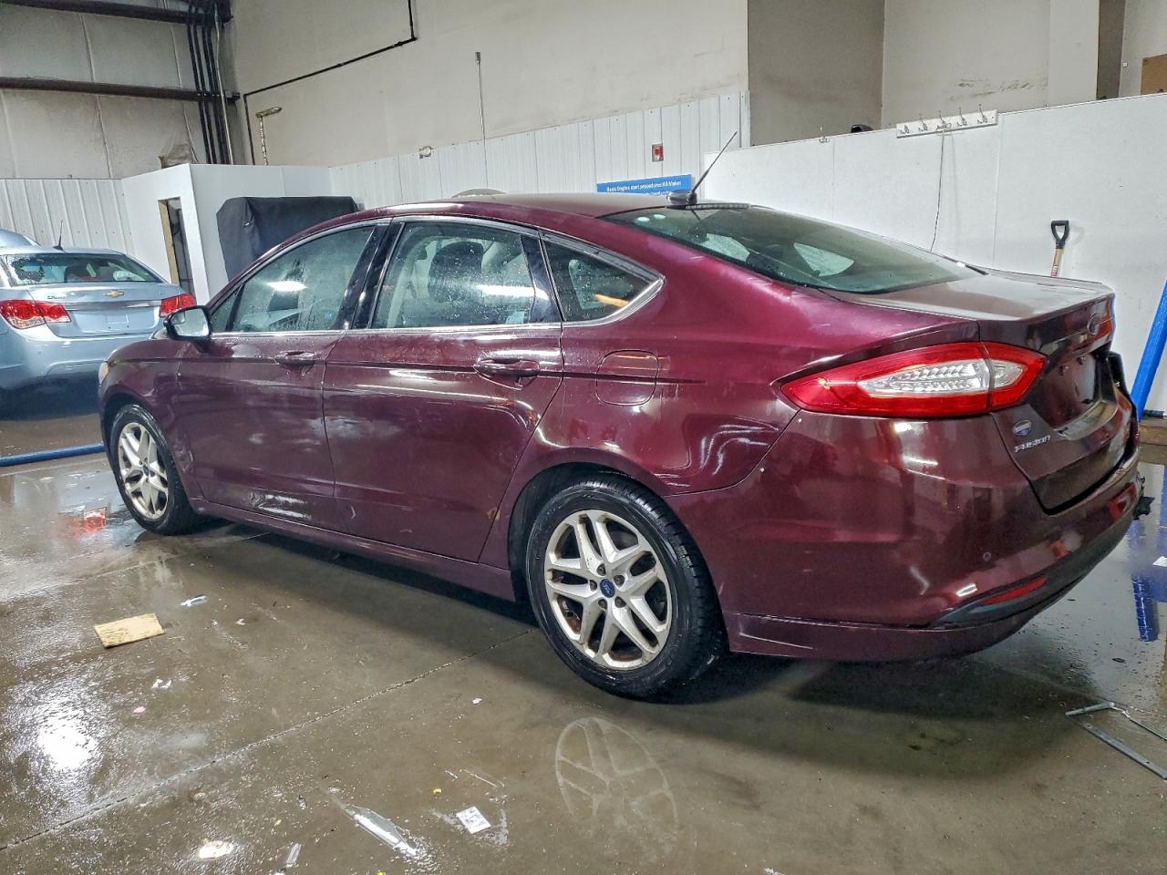 2013 FORD FUSION SE photo 2