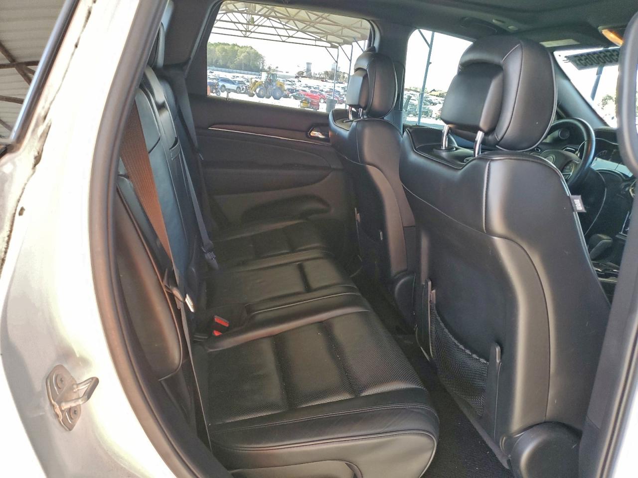 2019 JEEP GRAND CHEROKEE OVERLAND photo 10