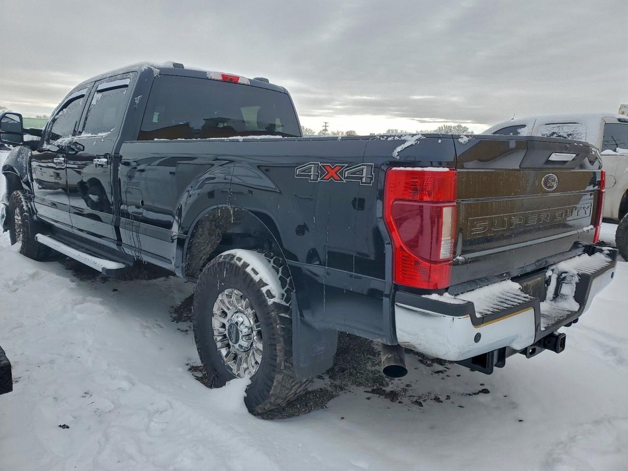 2022 FORD F350 SUPER DUTY photo 2