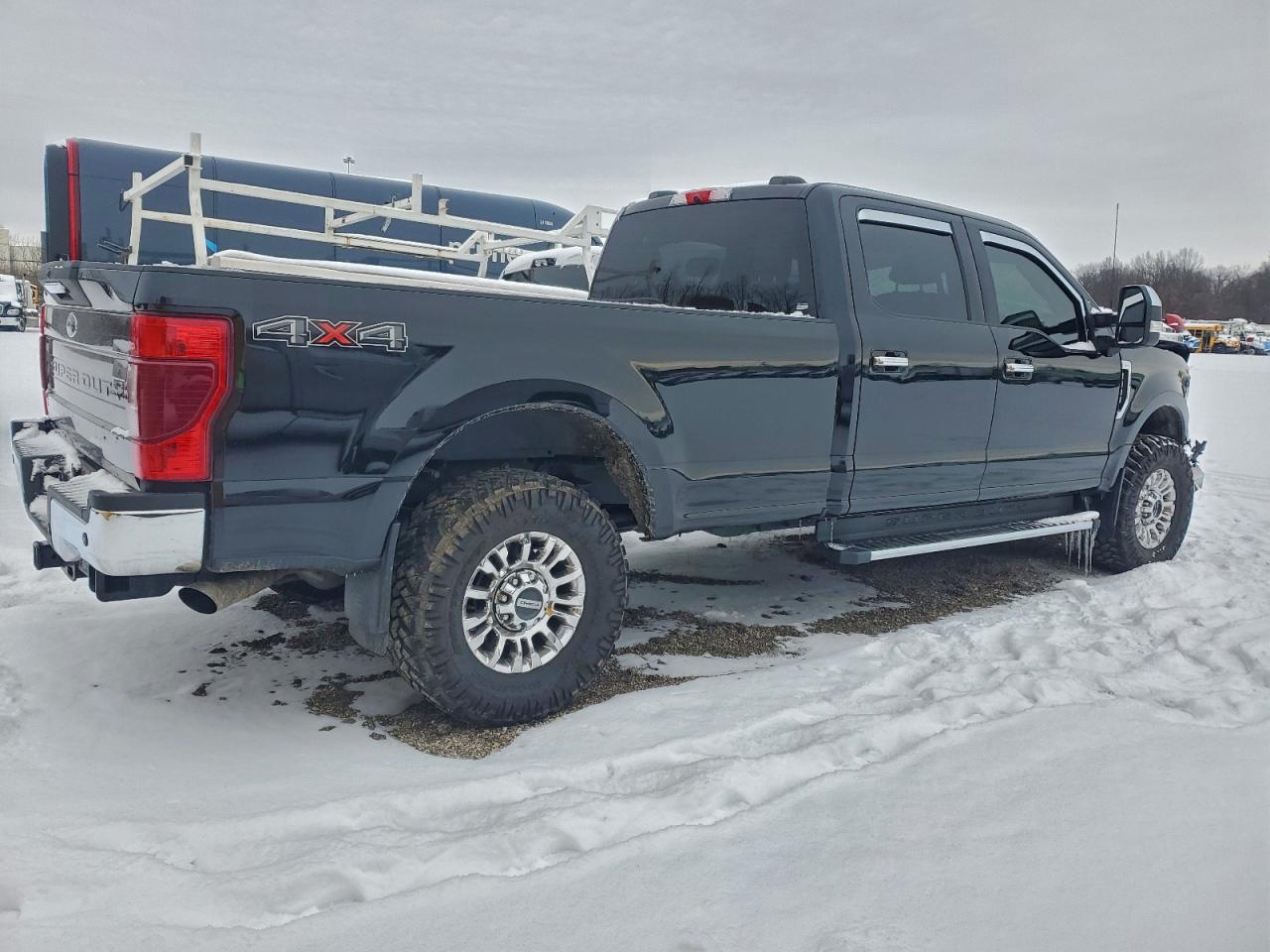 2022 FORD F350 SUPER DUTY photo 3