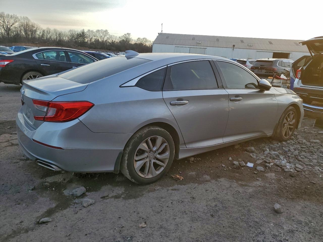 2020 HONDA ACCORD LX photo 3