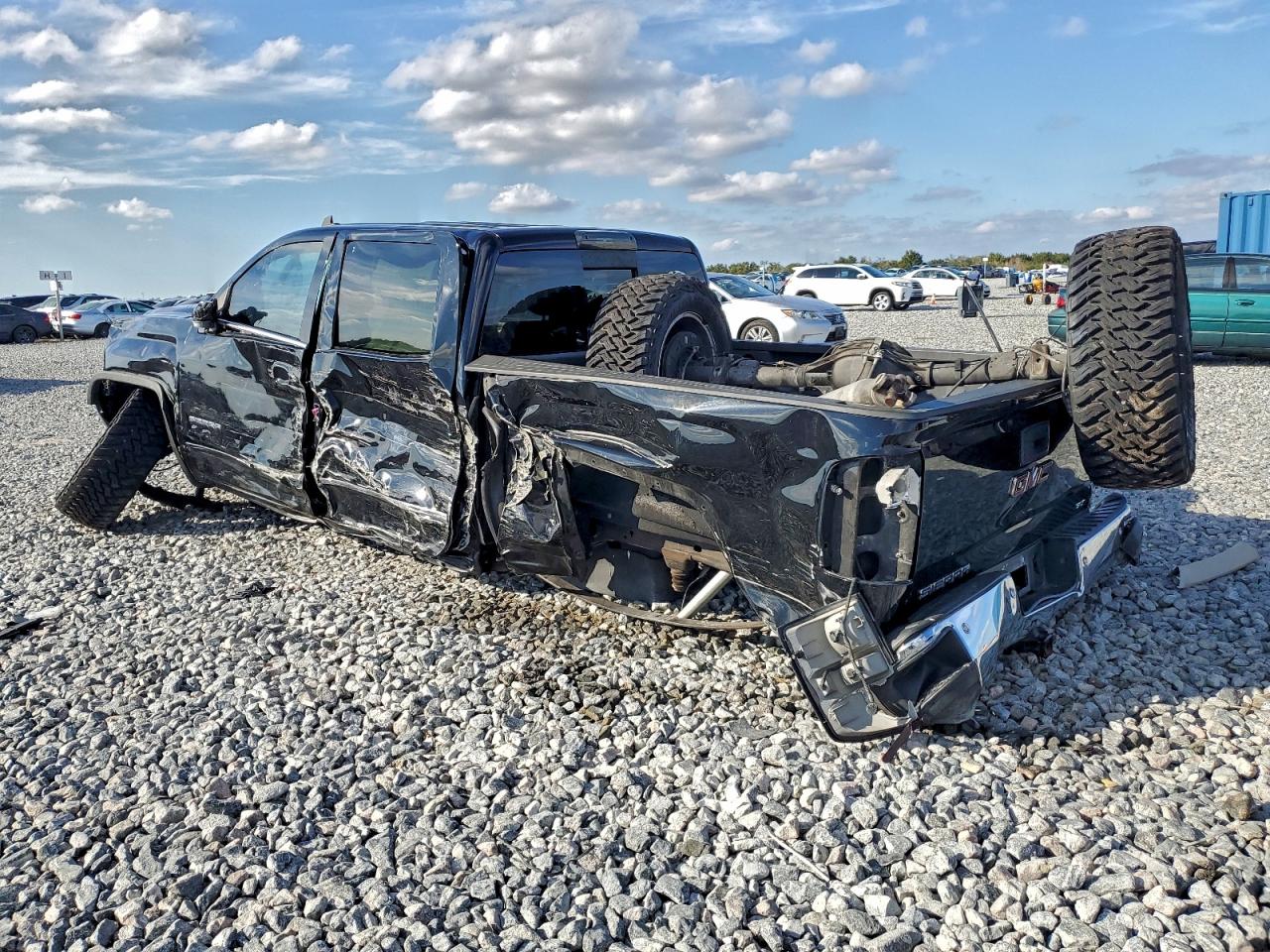 2015 GMC SIERRA C1500 SLT photo 2